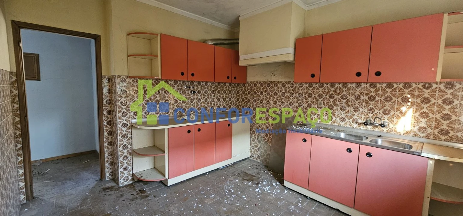 Apartamento T4 para Venda em Castelo Branco Foto 16