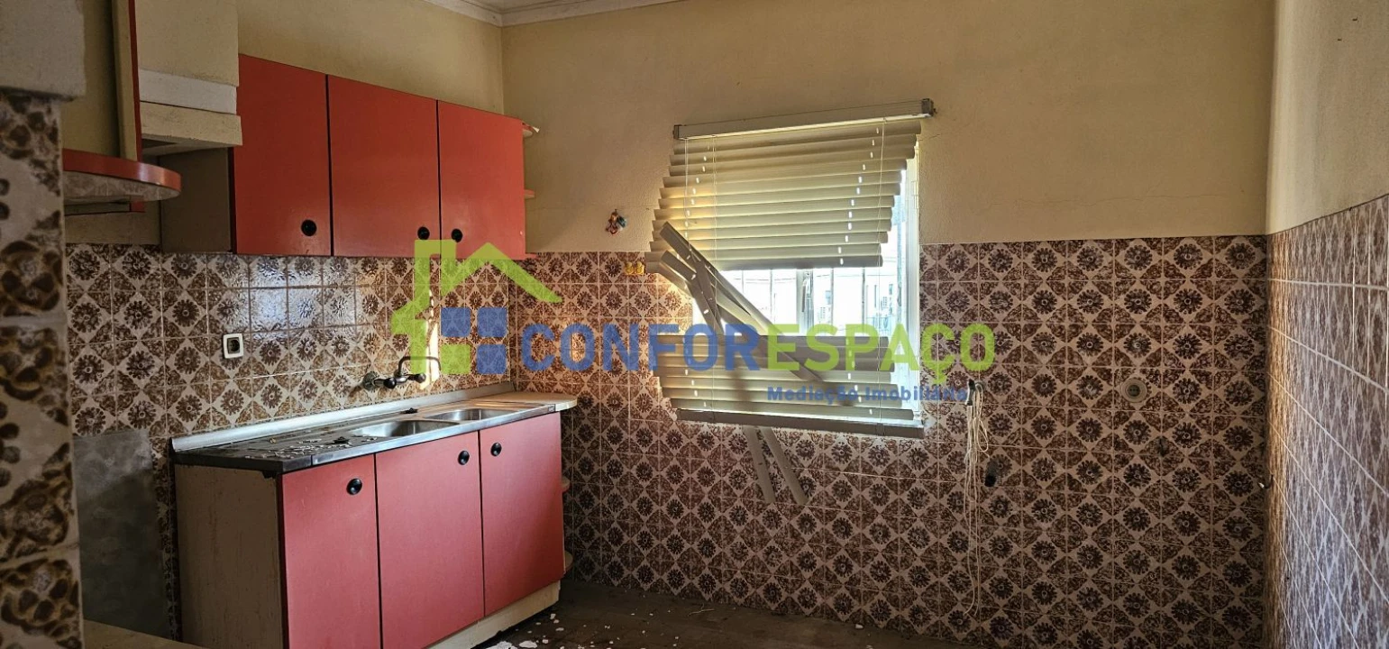 Apartamento T4 para Venda em Castelo Branco Foto 14