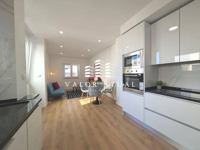 Apartamento T3 para Venda em Benfica Foto 7