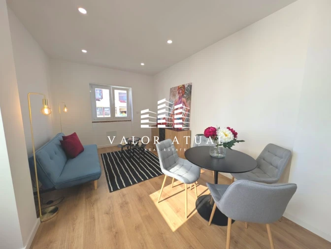 Apartamento T3 para Venda em Benfica Foto 4