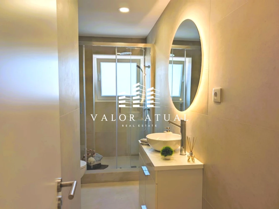 Apartamento T3 para Venda em Benfica Foto 17