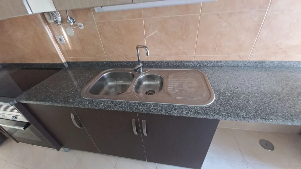 Apartamento T1 para Arrendamento em Pontinha e Famões Foto 11