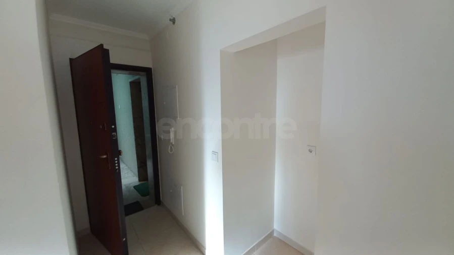 Apartamento T1 para Arrendamento em Pontinha e Famões Foto 5