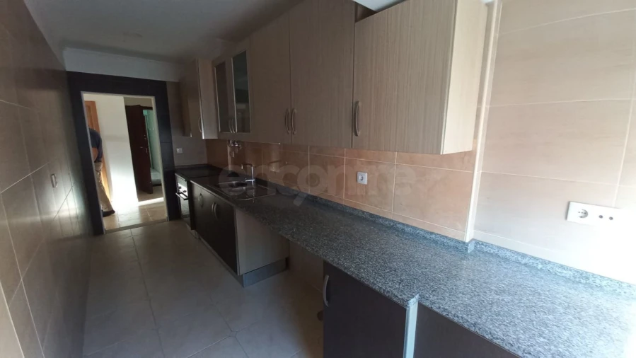 Apartamento T1 para Arrendamento em Pontinha e Famões Foto 10