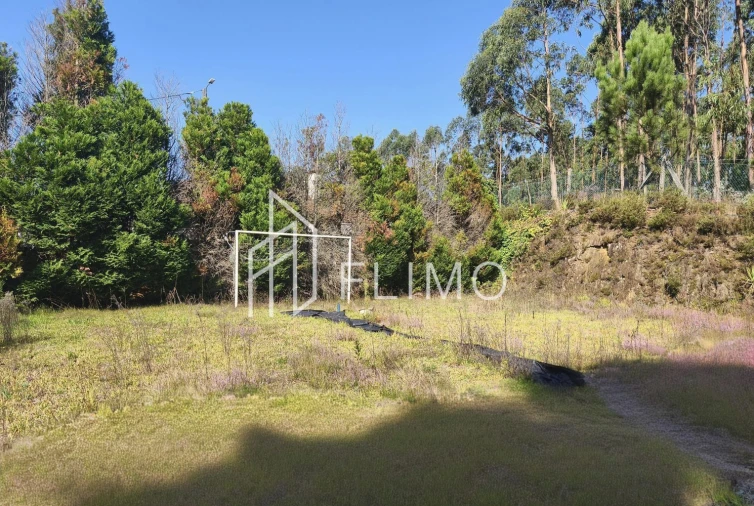 Moradia T5 para Venda em Ossela Foto 18