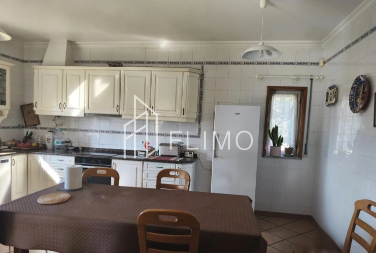 Moradia T5 para Venda em Ossela Foto 34