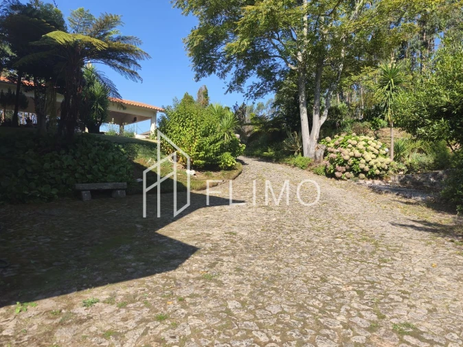 Moradia T5 para Venda em Ossela Foto 60