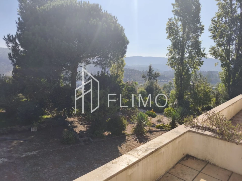 Moradia T5 para Venda em Ossela Foto 62