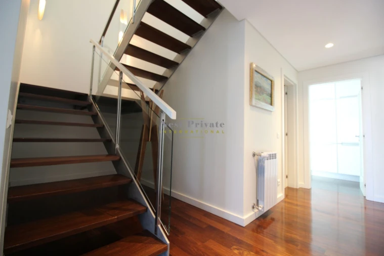 Apartamento T4 para Arrendamento em Lordelo do Ouro e Massarelos Foto 24