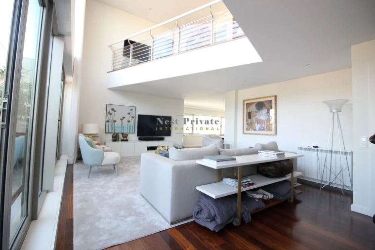 Apartamento T4 para Arrendamento em Lordelo do Ouro e Massarelos Foto 5