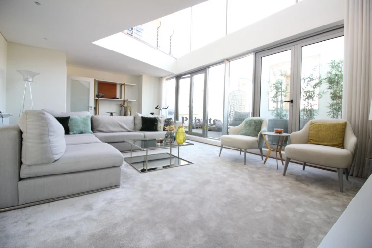 Apartamento T4 para Arrendamento em Lordelo do Ouro e Massarelos Foto 13