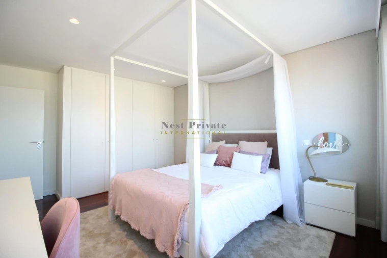 Apartamento T4 para Arrendamento em Lordelo do Ouro e Massarelos Foto 33