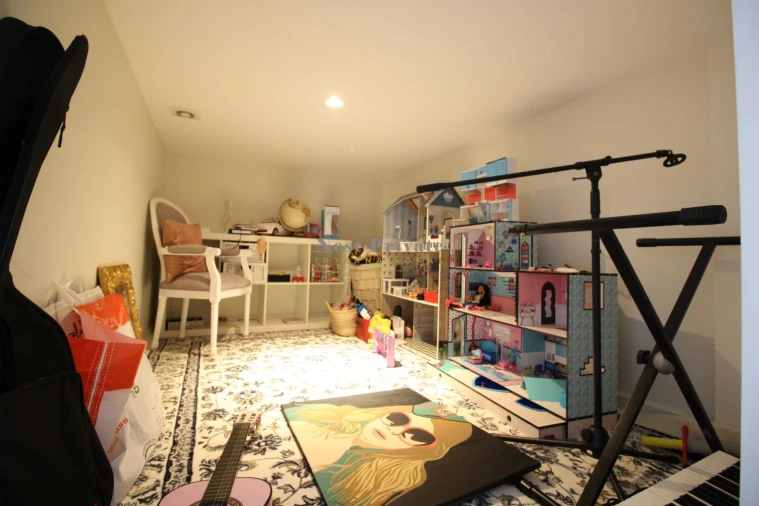 Apartamento T4 para Arrendamento em Lordelo do Ouro e Massarelos Foto 35