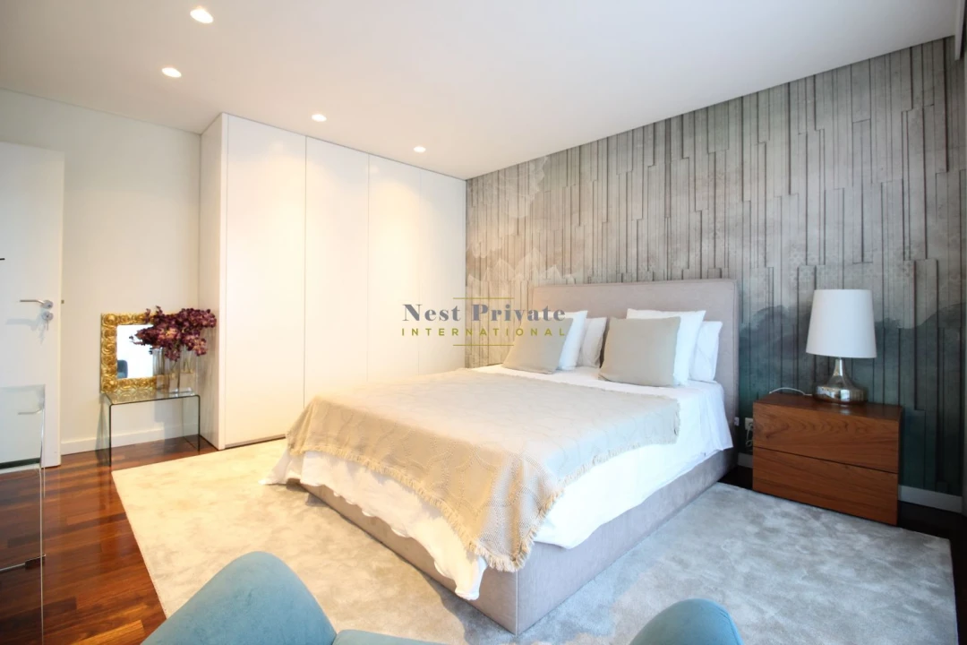 Apartamento T4 para Arrendamento em Lordelo do Ouro e Massarelos Foto 20