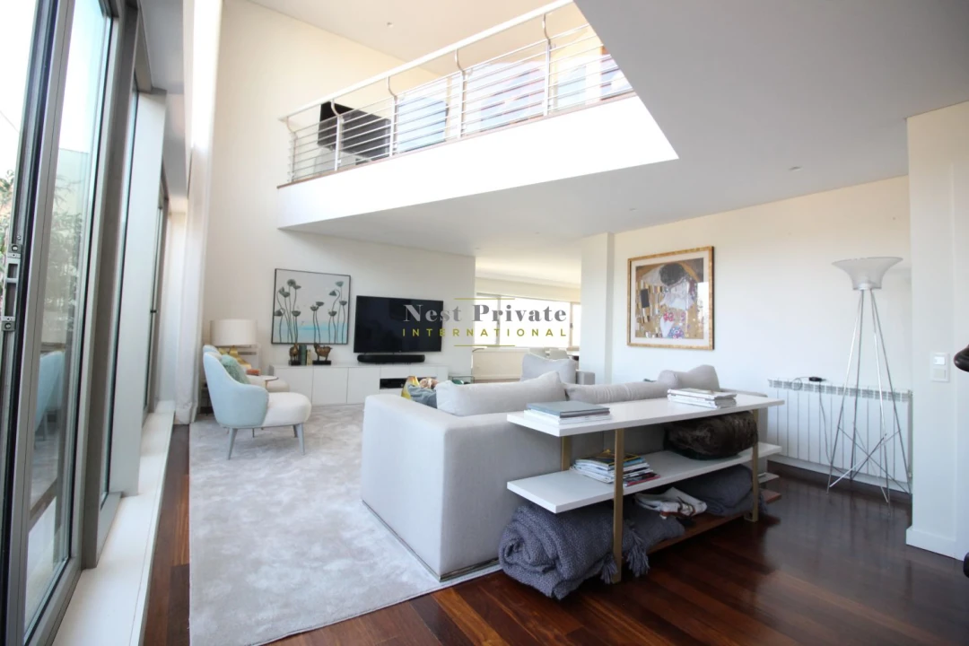 Apartamento T4 para Arrendamento em Lordelo do Ouro e Massarelos Foto 5