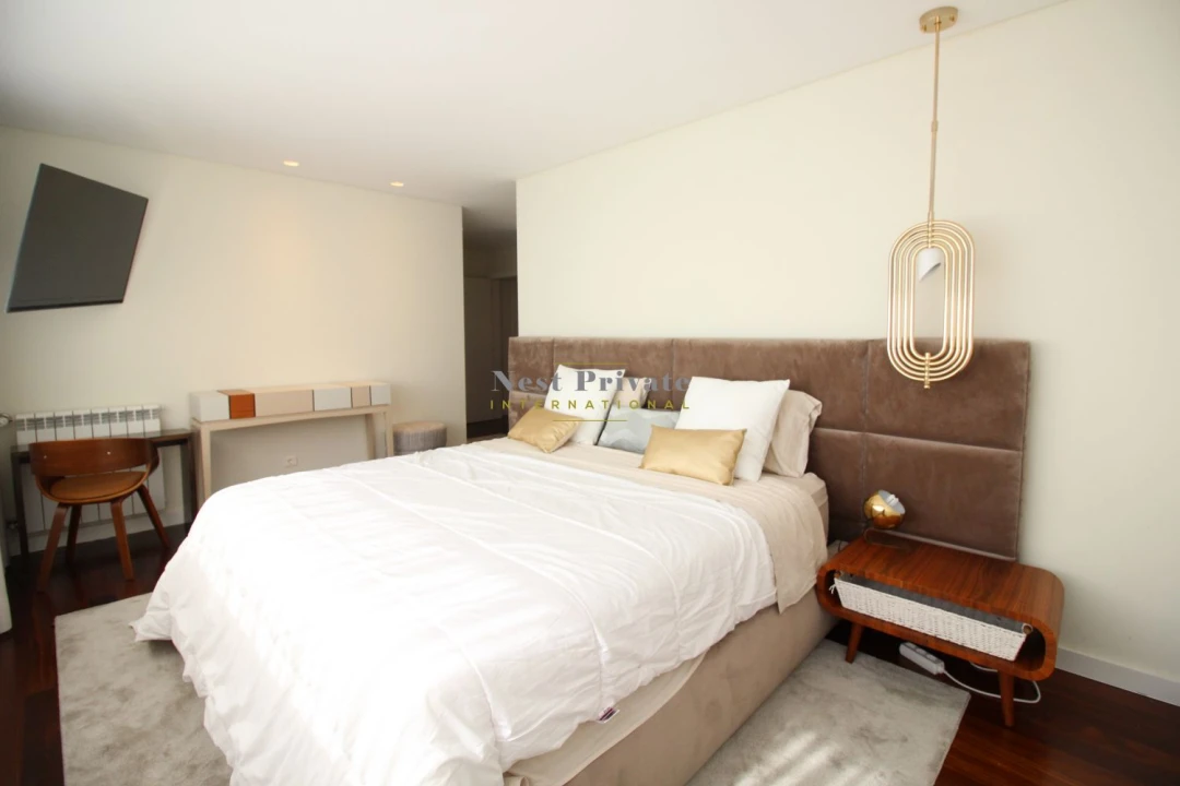 Apartamento T4 para Arrendamento em Lordelo do Ouro e Massarelos Foto 41