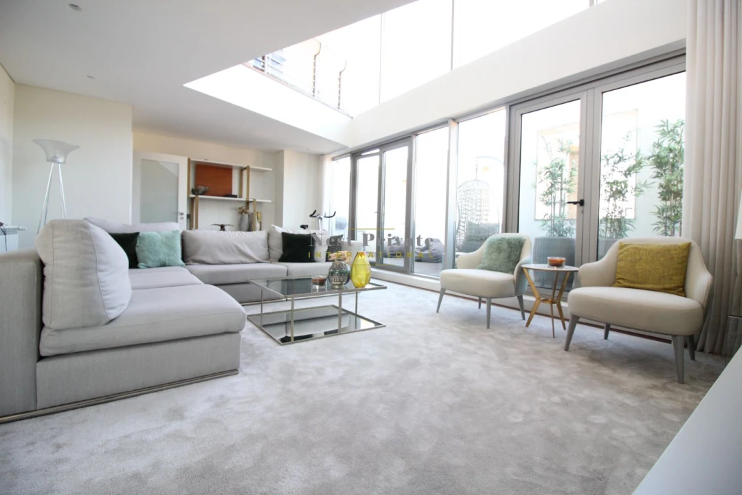 Apartamento T4 para Arrendamento em Lordelo do Ouro e Massarelos Foto 13