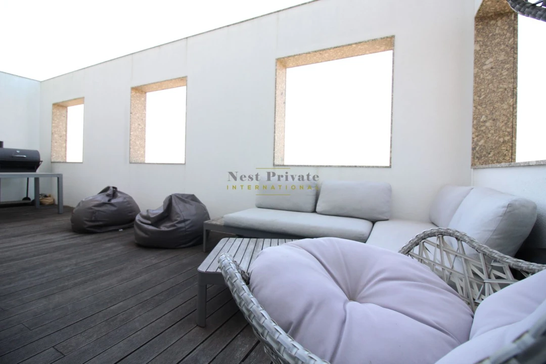 Apartamento T4 para Arrendamento em Lordelo do Ouro e Massarelos Foto 16