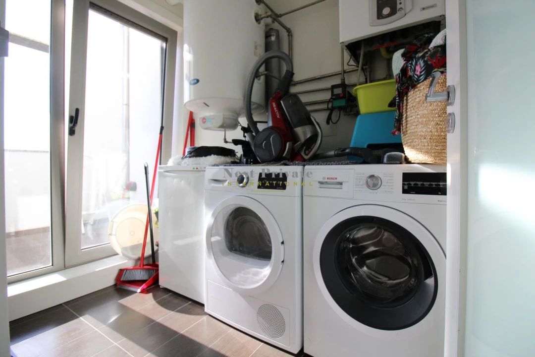 Apartamento T4 para Arrendamento em Lordelo do Ouro e Massarelos Foto 9