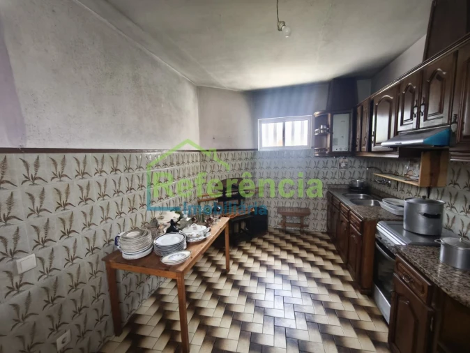 Moradia T4 para Venda em Outeiro Seco Foto 17
