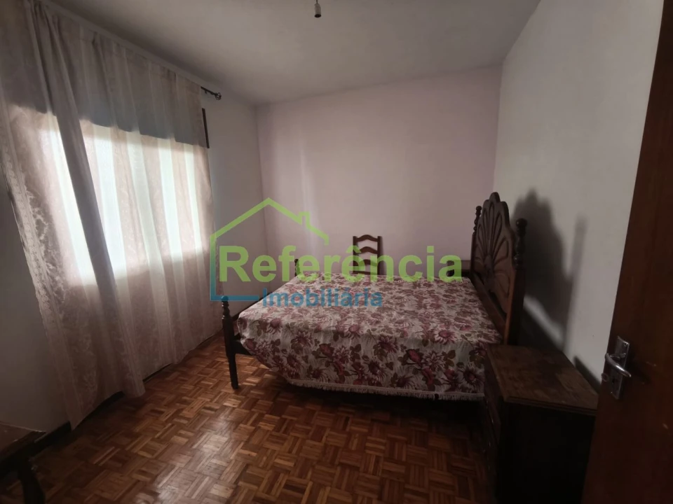 Moradia T4 para Venda em Outeiro Seco Foto 13