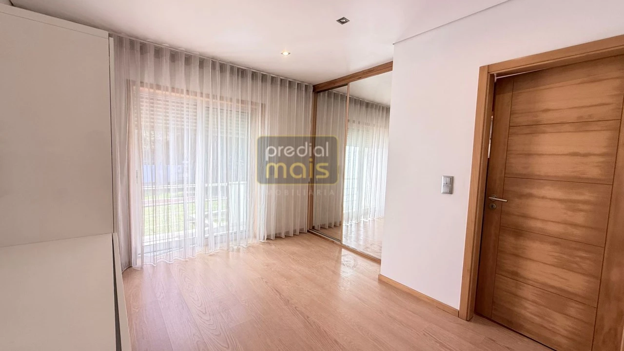 Moradia T3 para Venda em Guilhufe e Urrô Foto 28