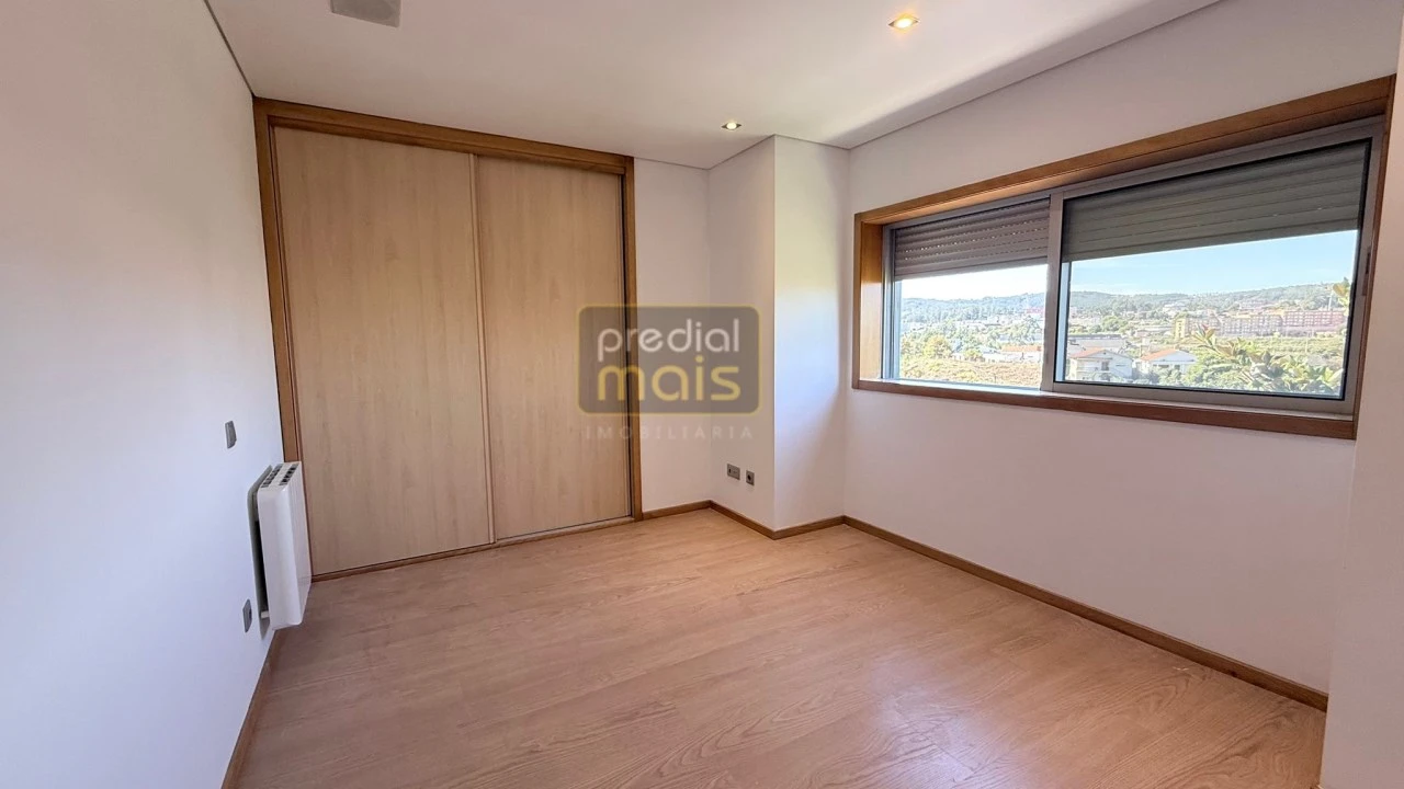 Moradia T3 para Venda em Guilhufe e Urrô Foto 25