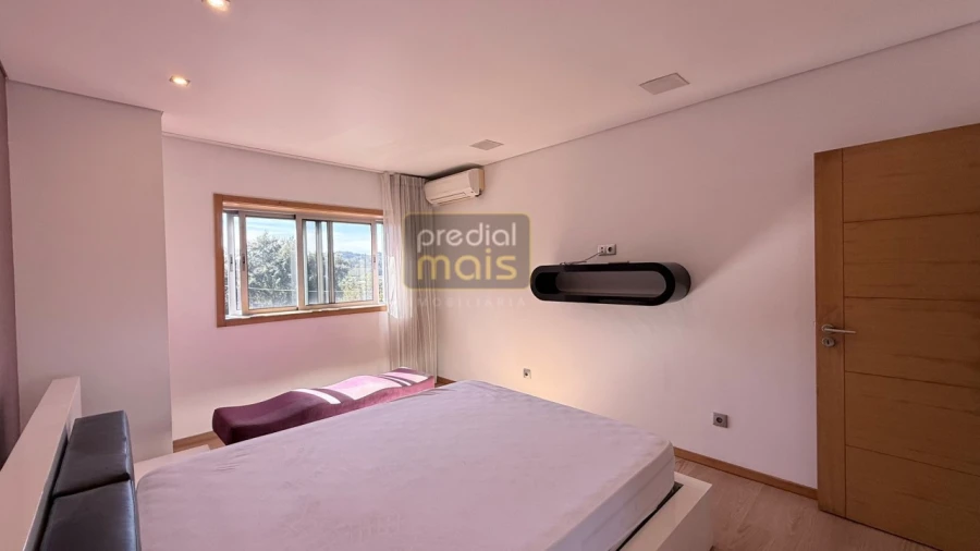 Moradia T3 para Venda em Guilhufe e Urrô Foto 23