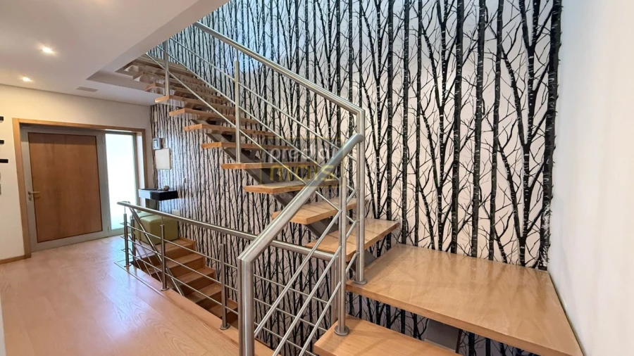 Moradia T3 para Venda em Guilhufe e Urrô Foto 8