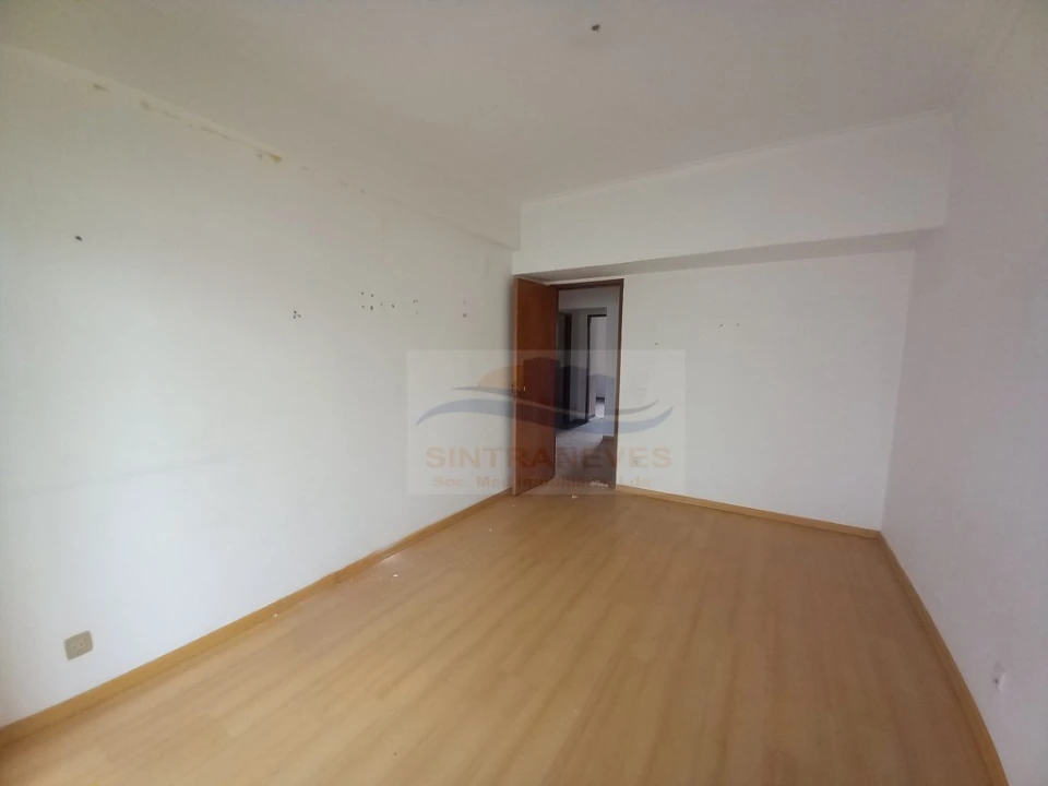 Apartamento T4 para Venda em Póvoa de Santa Iria e Forte da Casa Foto 20