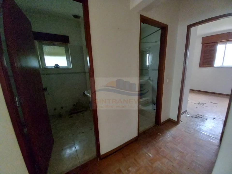 Apartamento T4 para Venda em Póvoa de Santa Iria e Forte da Casa Foto 23