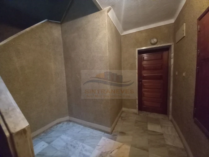 Apartamento T4 para Venda em Póvoa de Santa Iria e Forte da Casa Foto 4