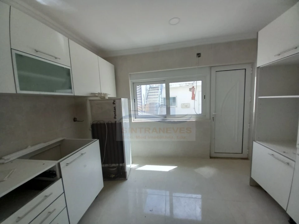 Moradia T5 para Venda em Amora Foto 15
