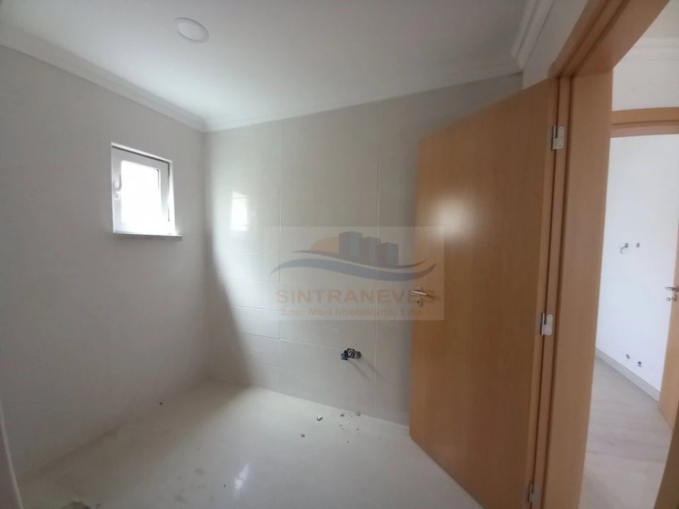 Moradia T5 para Venda em Amora Foto 42