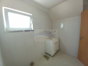 Moradia T5 para Venda em Amora