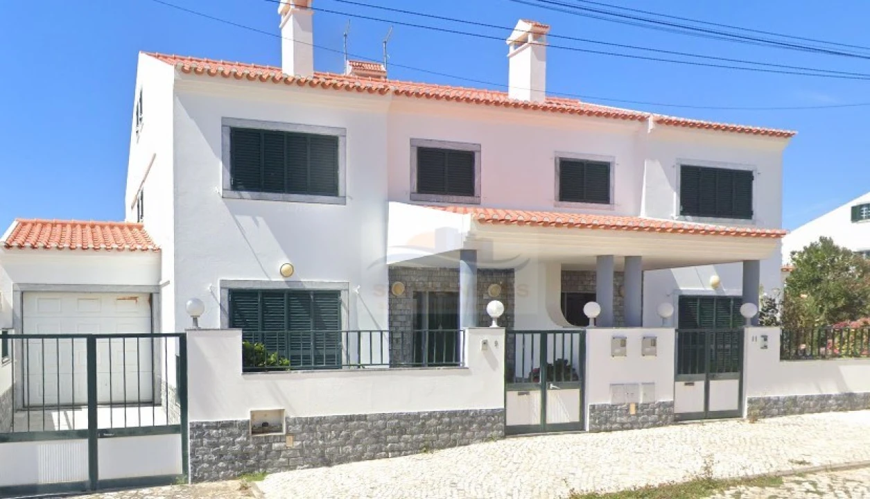 Moradia T5 para Venda em Santo Isidoro Foto 2