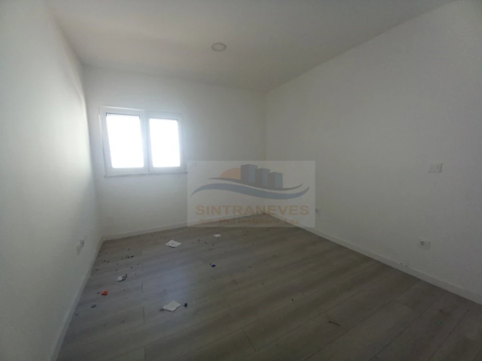 Apartamento T4 para Venda em Castanheira do Ribatejo e Cachoeiras Foto 22