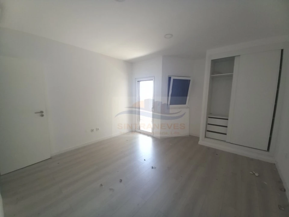 Apartamento T4 para Venda em Castanheira do Ribatejo e Cachoeiras Foto 38