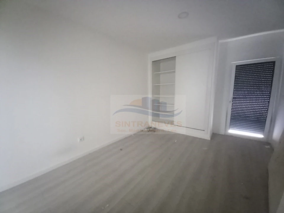 Apartamento T4 para Venda em Castanheira do Ribatejo e Cachoeiras Foto 39