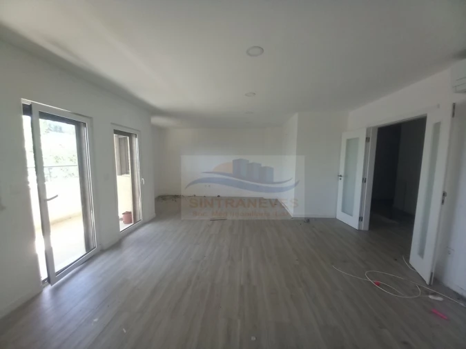 Apartamento T4 para Venda em Castanheira do Ribatejo e Cachoeiras Foto 16