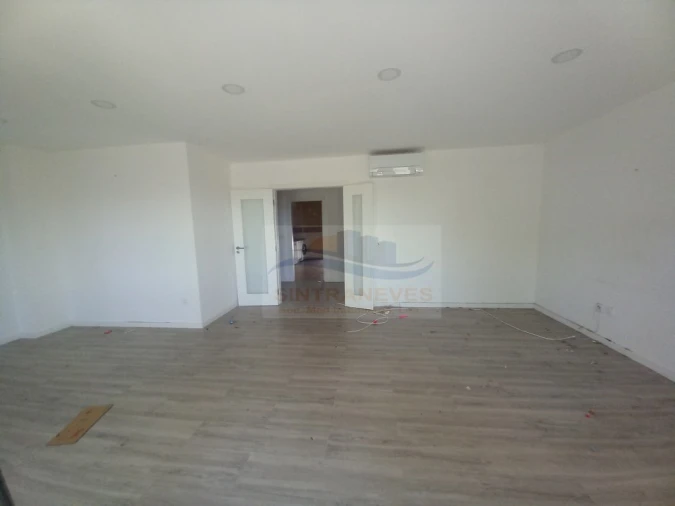 Apartamento T4 para Venda em Castanheira do Ribatejo e Cachoeiras Foto 20