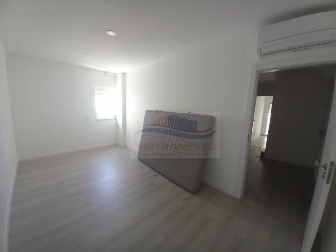 Apartamento T4 para Venda em Castanheira do Ribatejo e Cachoeiras Foto 30