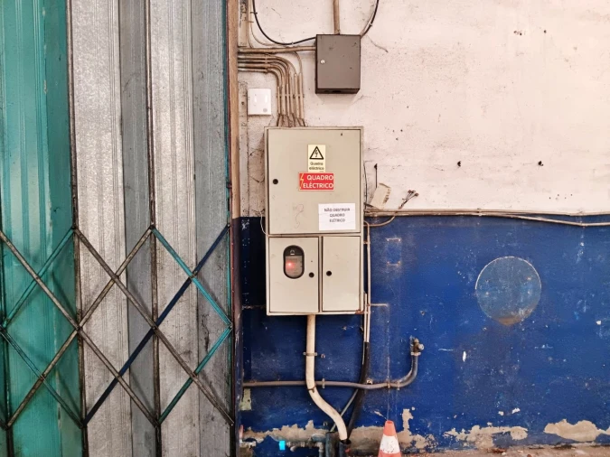 Armazém para Arrendamento em Castêlo da Maia Foto 7