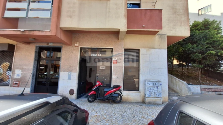 Loja para Venda em Cacém e São Marcos Foto 10