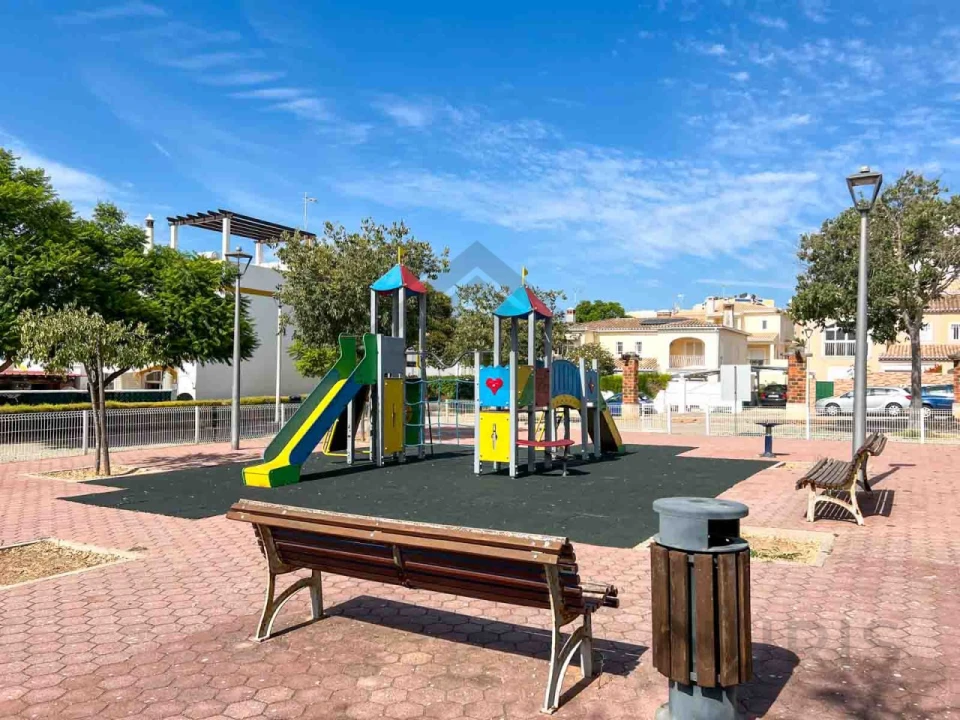 Moradia T3 para Venda em Lagos (São Sebastião e Santa Maria) Foto 69