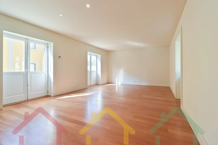 Apartamento T2 para Venda em Paranhos Foto 5