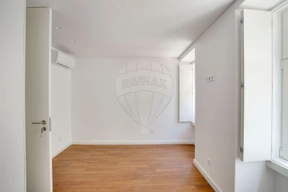 Apartamento T3 para Venda em Arroios