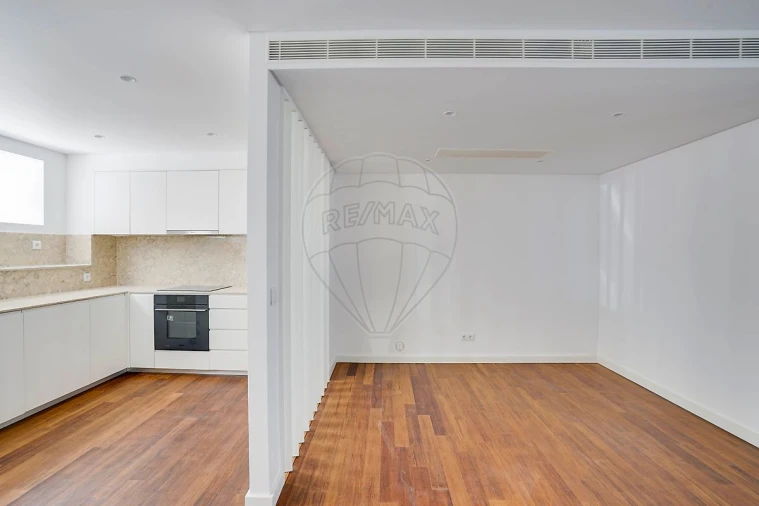 Apartamento T3 para Venda em Arroios Foto 12