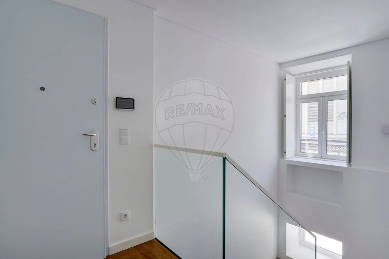 Apartamento T3 para Venda em Arroios Foto 2