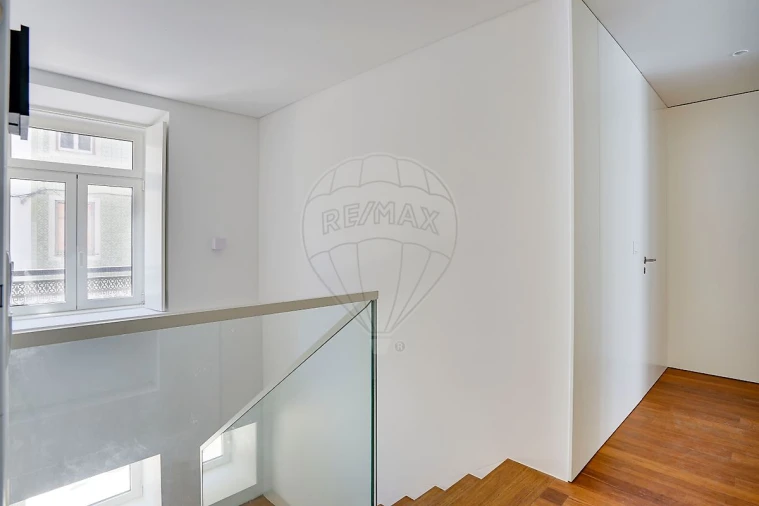 Apartamento T3 para Venda em Arroios Foto 3
